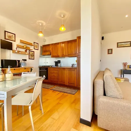 Apartment Casaviva - Lovely Seaview Trilo In Nervi