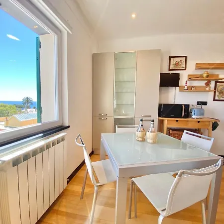 Casaviva - Lovely Seaview Trilo In Nervi Apartment *